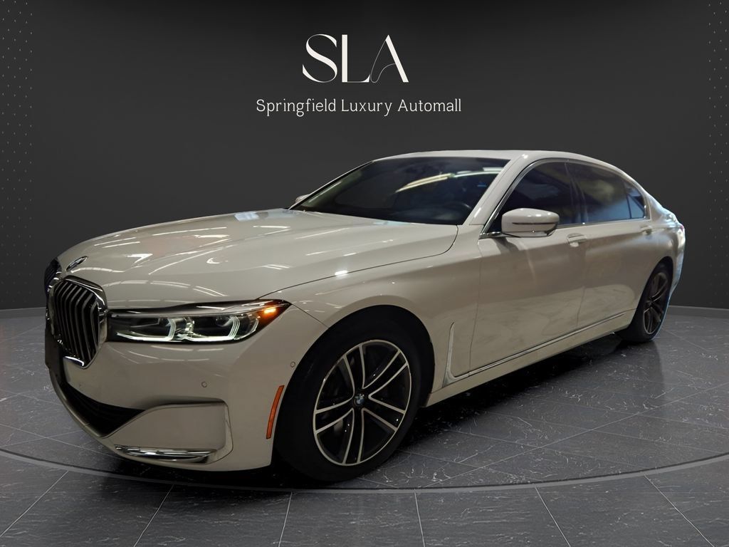 Used 2021 BMW 750i xDrive w/ Executive Package AWD/4WD image 4