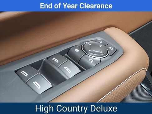 New 2025 Chevrolet Suburban High Country image 25