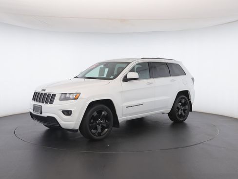 Used 2015 Jeep Grand Cherokee Altitude image 41