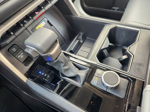 Used 2024 Toyota Tundra Limited w/ Power Package image 19