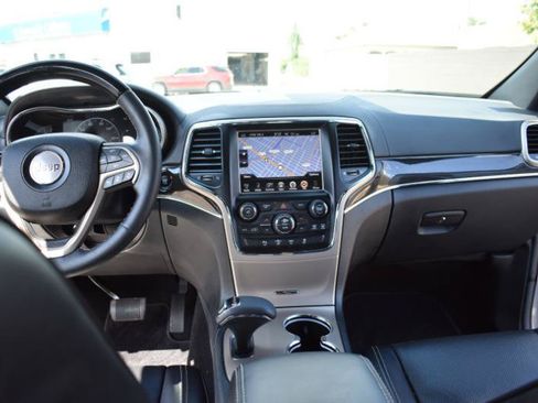 Used 2014 Jeep Grand Cherokee Overland w/ Advanced Technology Group AWD/4WD image 21