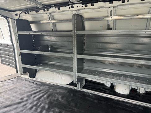 Used 2018 GMC Savana 2500 RWD image 20