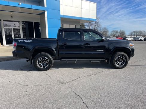 Used 2021 Toyota Tacoma TRD Sport w/ Technology Package image 51