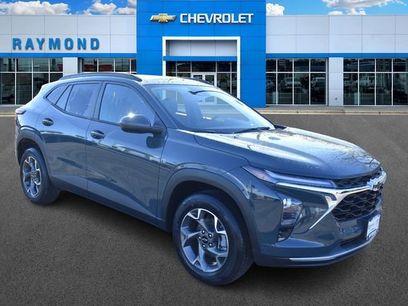 New 2026 Chevrolet Trax LT w/ Sunroof Package