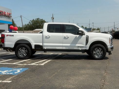 Used 2023 Ford F250 Lariat w/ FX4 Off-Road Package AWD/4WD image 4