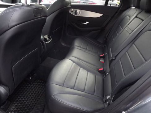 Used 2019 Mercedes-Benz GLC 300 4MATIC image 28