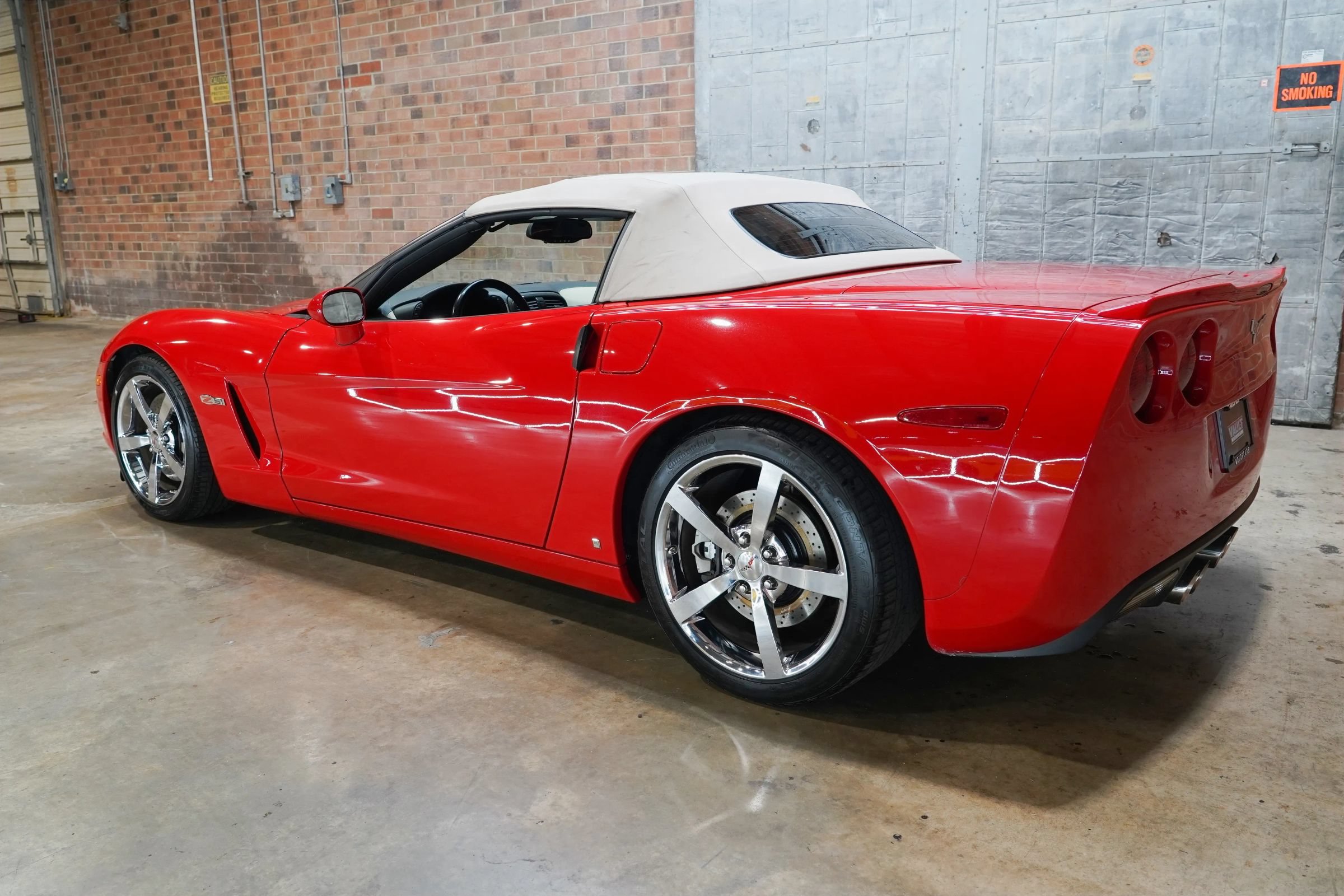 Used 2008 Chevrolet Corvette Convertible w/ Preferred Equipment Group RWD image 8