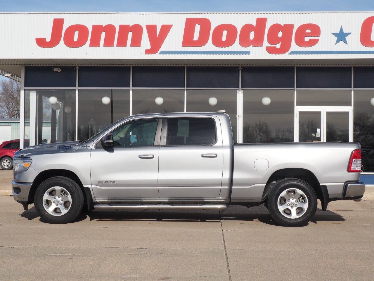Used 2020 RAM 1500 Big Horn AWD/4WD image 2
