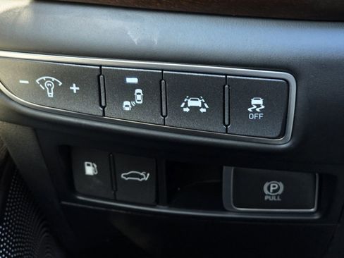 Used 2019 Genesis G90 5.0 Ultimate image 32