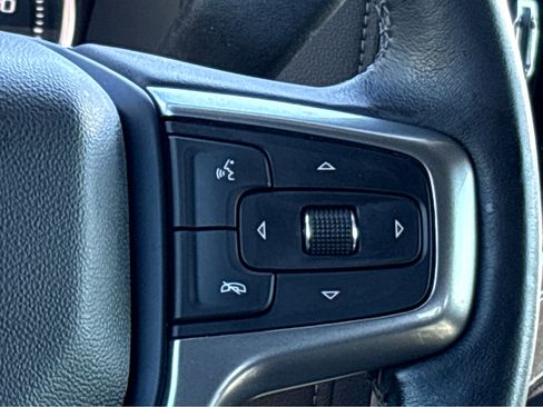 Used 2022 Chevrolet Silverado 1500 LT image 11