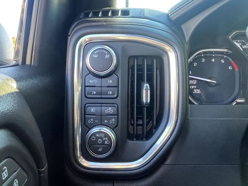 Used 2019 GMC Sierra 1500 AT4 w/ AT4 Premium Package AWD/4WD image 10