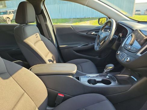 Used 2024 Chevrolet Malibu LT FWD image 35