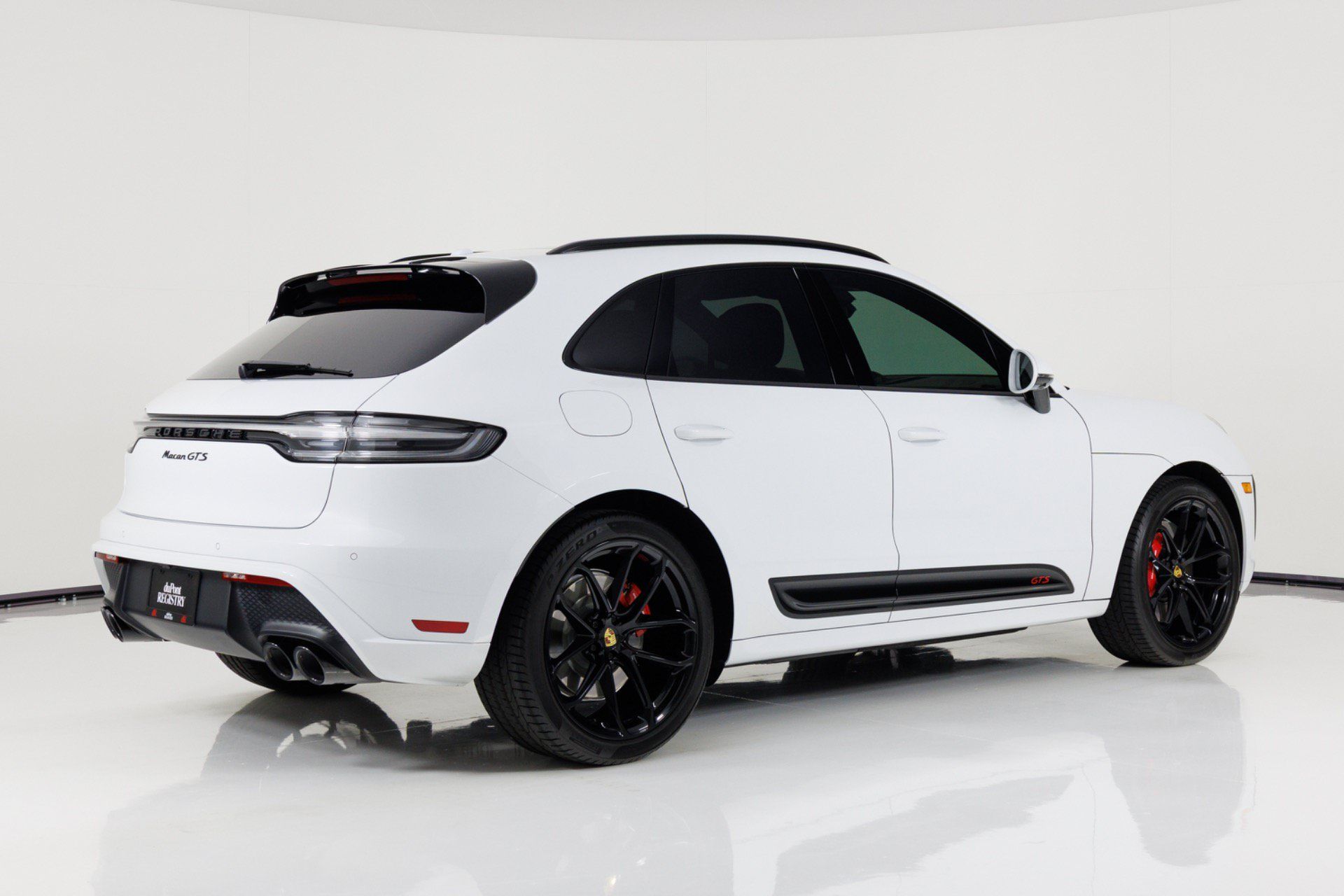 Used 2022 Porsche Macan GTS AWD/4WD image 3