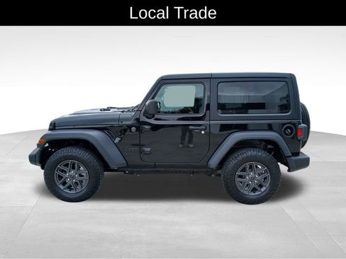 Used 2024 Jeep Wrangler Sport AWD/4WD image 2
