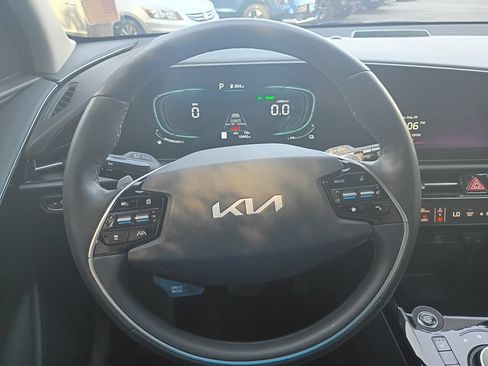 Certified 2025 Kia Niro EX w/ EX Cold Weather Package FWD image 21