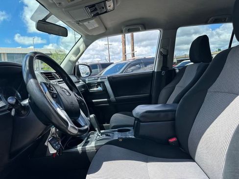 Used 2018 Toyota 4Runner SR5 image 12