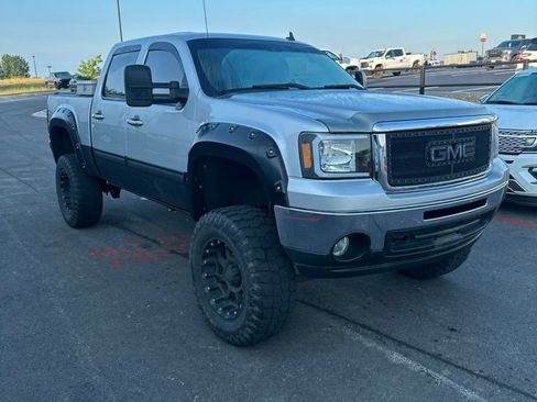 Used 2011 GMC Sierra 1500 SLE w/ Power Tech Package AWD/4WD image 4
