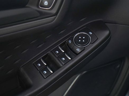 Used 2020 Ford Escape S image 19