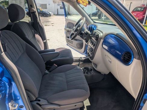 Used 2005 Chrysler PT Cruiser Touring FWD image 13
