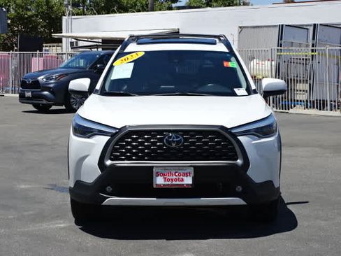 Certified 2022 Toyota Corolla Cross XLE w/ Convenience Package AWD/4WD image 3