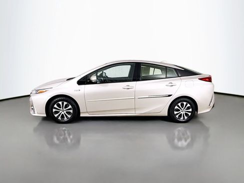 Certified 2020 Toyota Prius Prime Limited FWD image 4