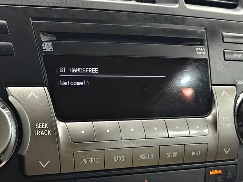 Used 2011 Toyota Highlander 4WD w/ Tech Pkg image 9