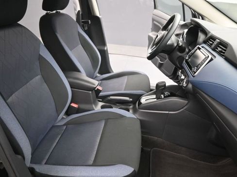 Used 2025 Nissan Versa SV image 25