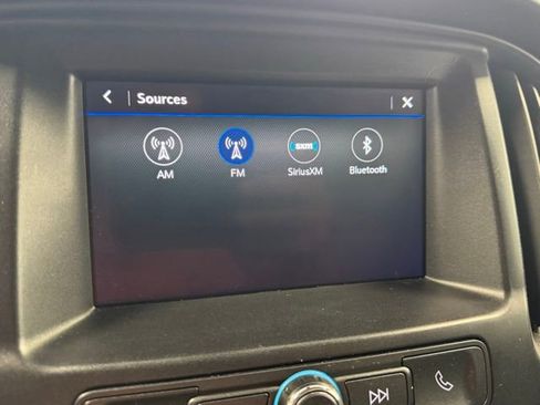 Used 2022 Chevrolet Colorado W/T RWD image 19