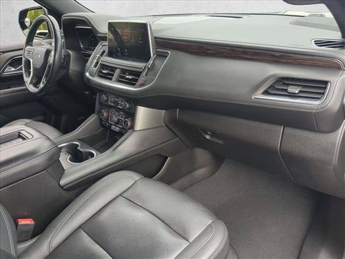 Used 2022 Chevrolet Suburban Z71 AWD/4WD image 23