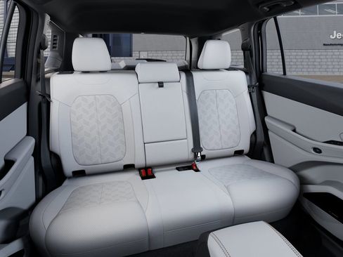 New 2026 Jeep Cherokee Overland image 16