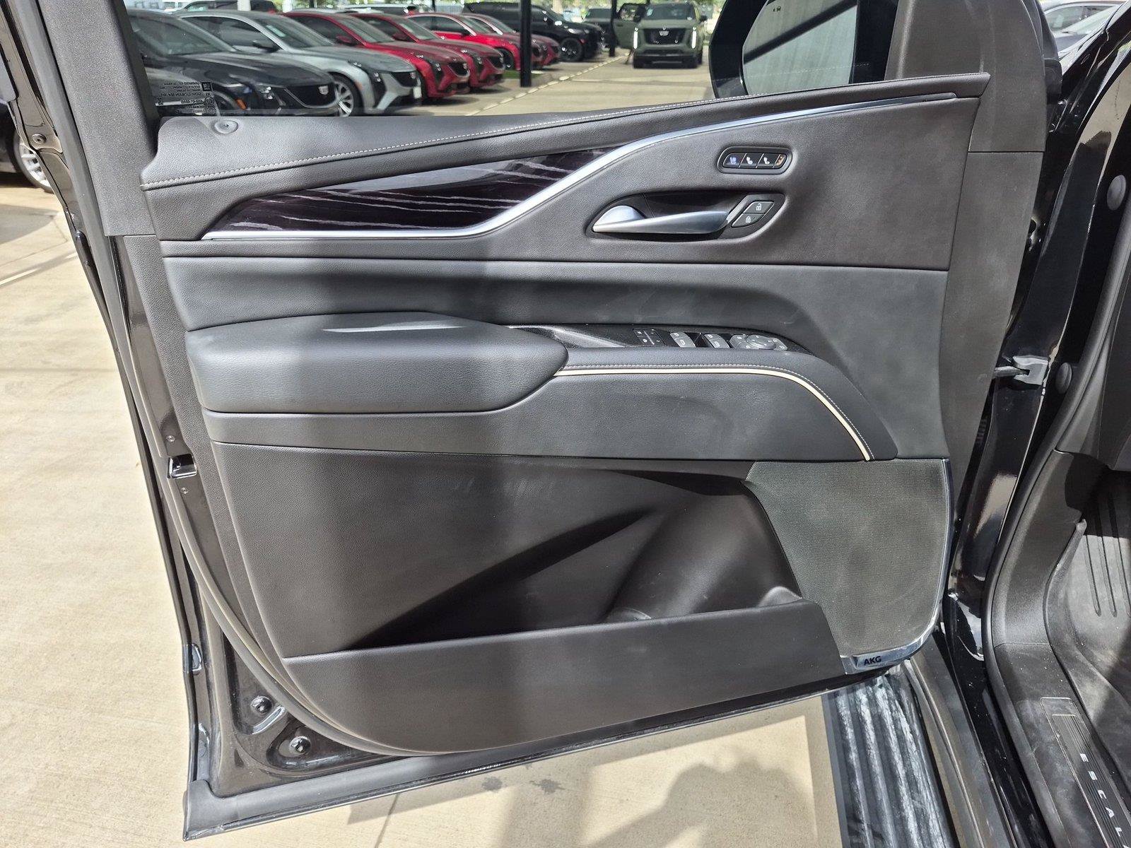Used 2023 Cadillac Escalade ESV Sport w/ Touring Package AWD/4WD image 24