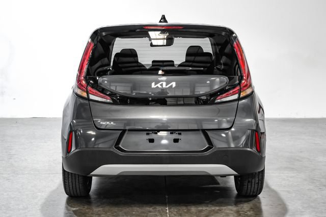 Used 2023 Kia Soul LX w/ Option Group 015 FWD image 11