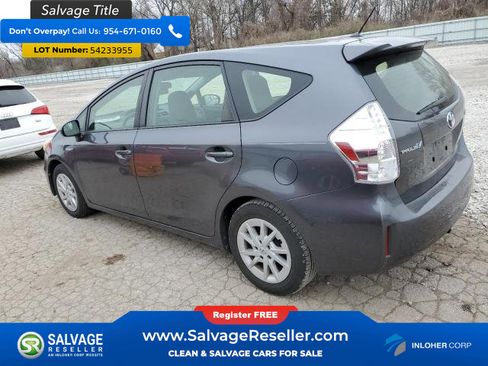 Used 2014 Toyota Prius V Two image 3
