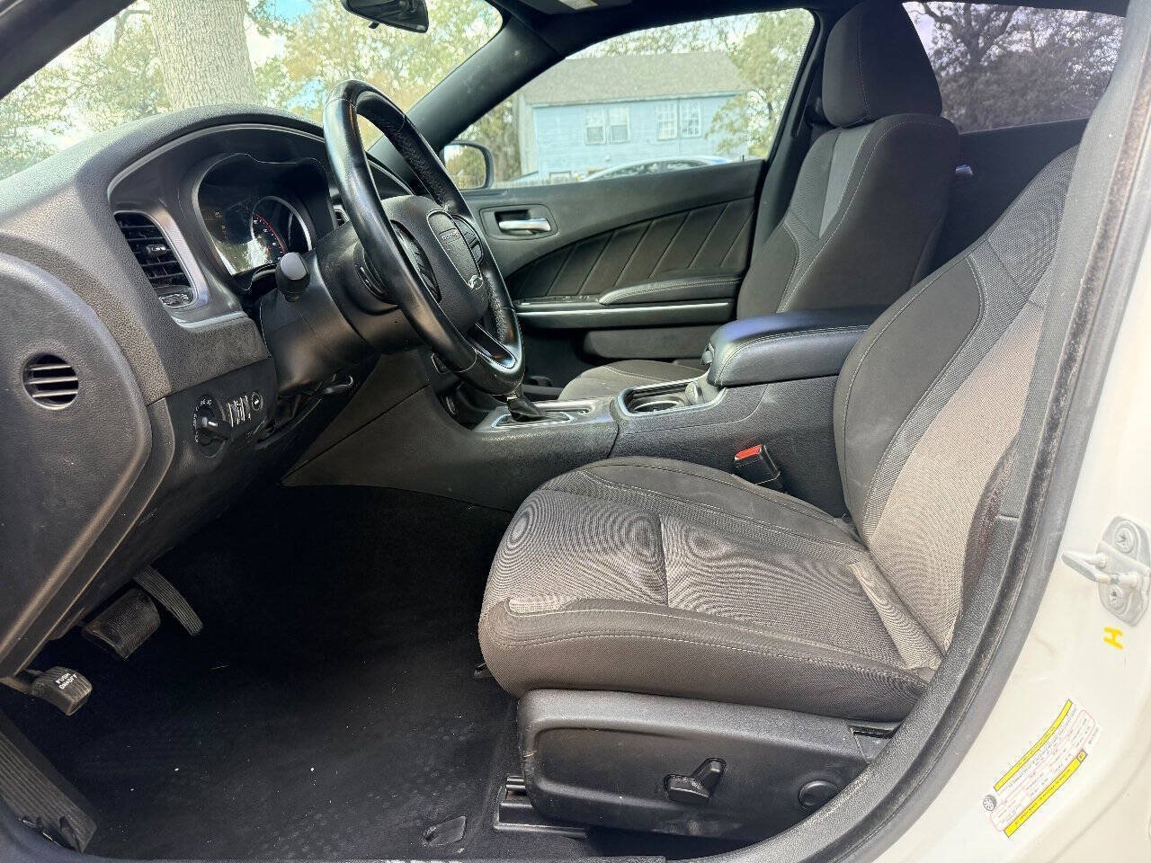 Used 2022 Dodge Charger SXT RWD image 7