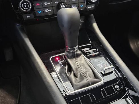 New 2026 Jeep Compass Limited AWD/4WD image 11