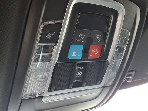 Used 2026 RAM 1500 Laramie AWD/4WD image 15