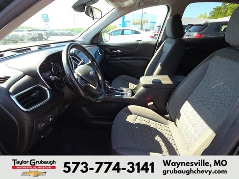 Used 2024 Chevrolet Equinox LT FWD image 15