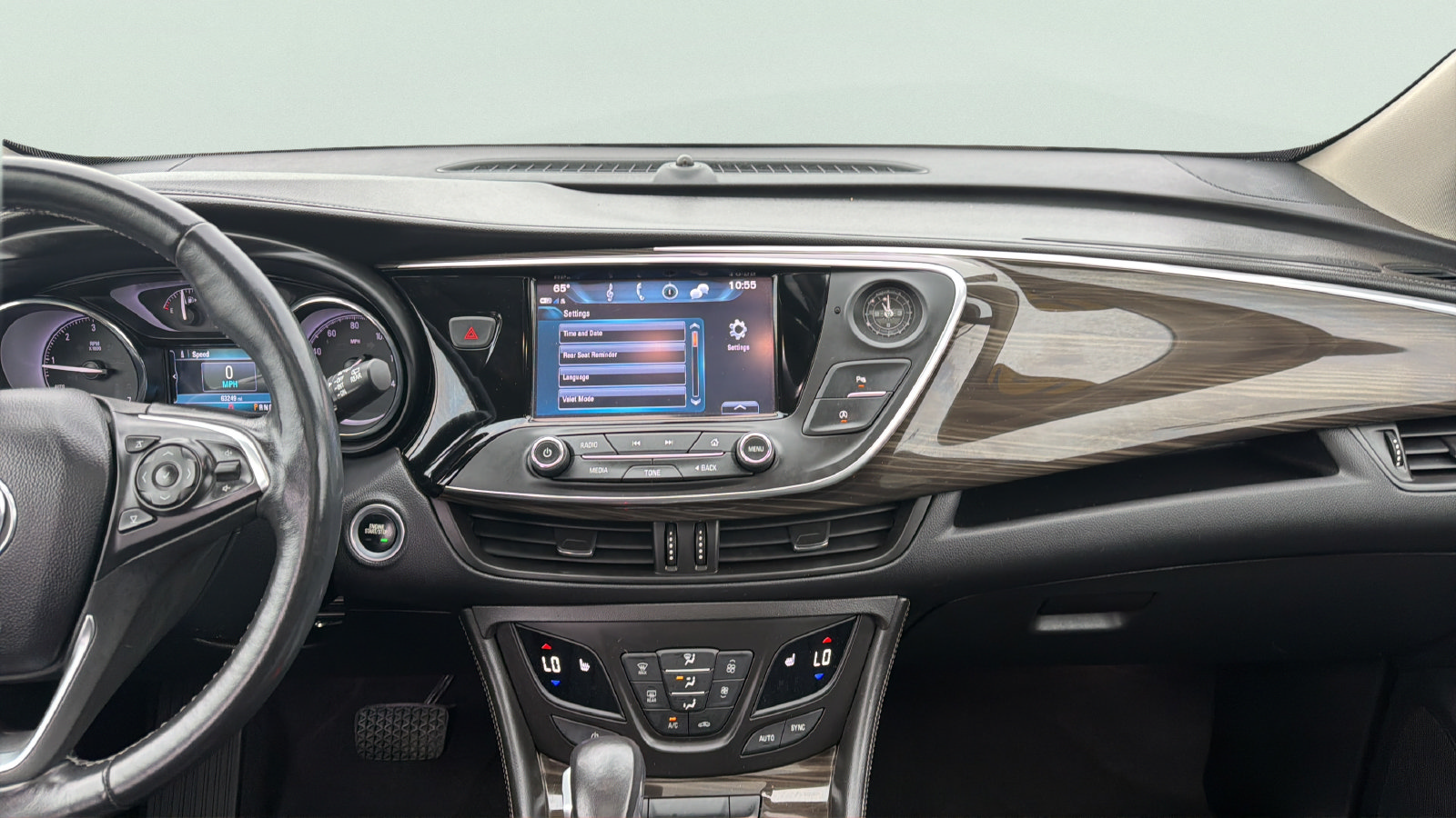 Used 2019 Buick Envision Essence FWD image 12