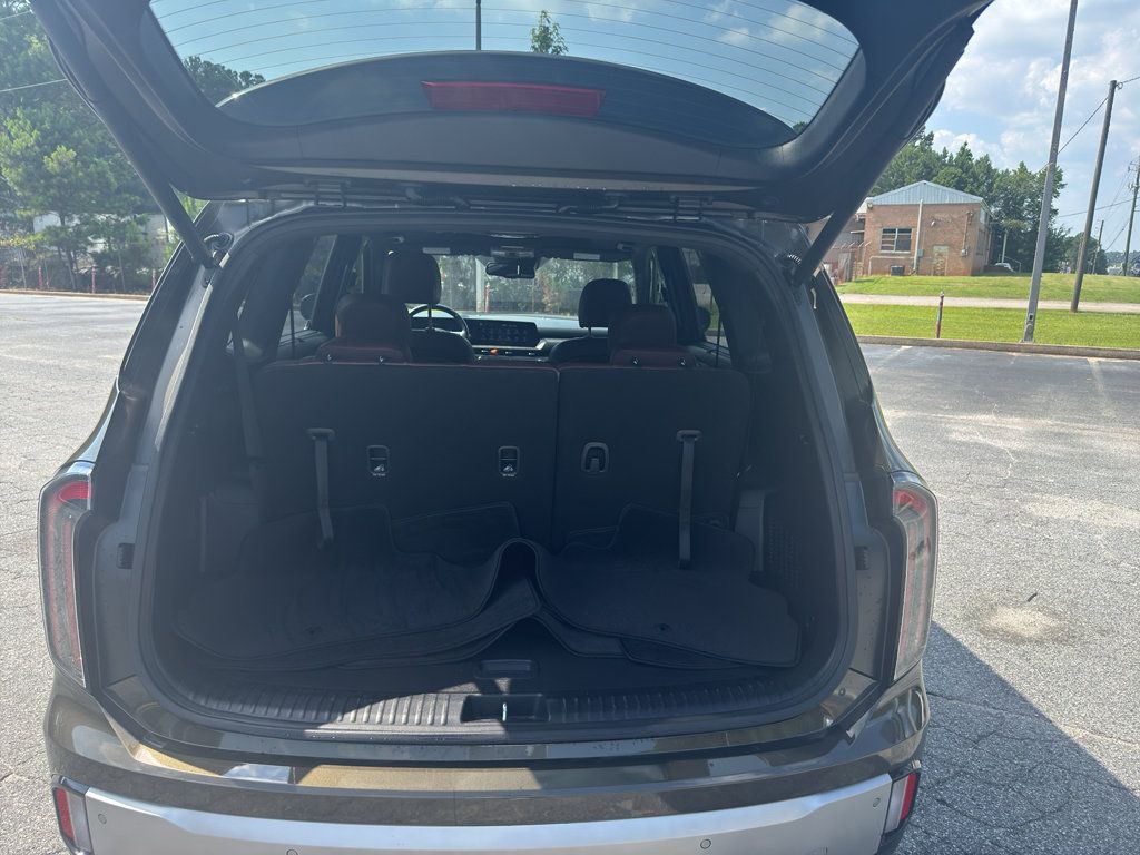 Used 2024 Kia Telluride EX w/ EX Captain's Chair Package FWD image 7