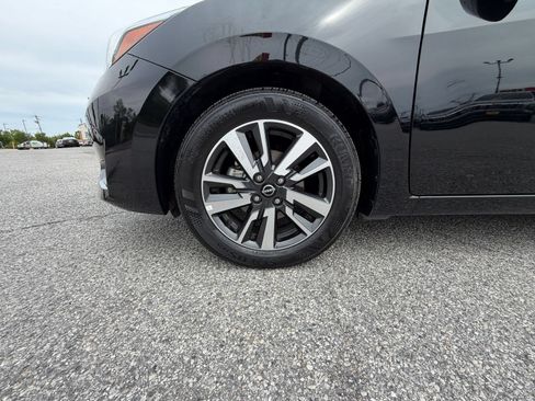 Used 2025 Nissan Versa SV FWD image 24