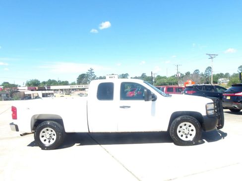 Used 2011 Chevrolet Silverado 1500 W/T image 5