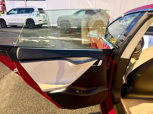 Used 2019 Tesla Model S 100D AWD/4WD image 17