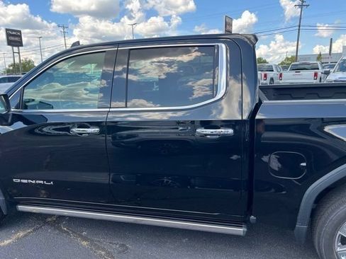Used 2023 GMC Sierra 1500 Denali w/ Denali Reserve Package AWD/4WD image 9