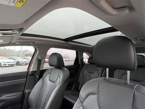 Certified 2023 Kia Sorento EX w/ Panoramic Sunroof Package image 2