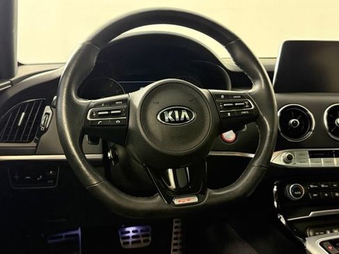Used 2018 Kia Stinger GT2 AWD/4WD image 22