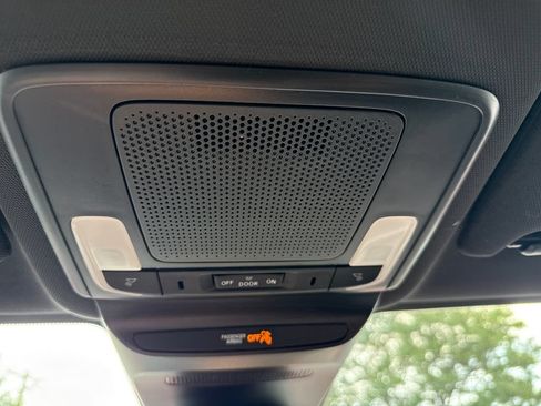 Certified 2025 Honda HR-V Sport image 35