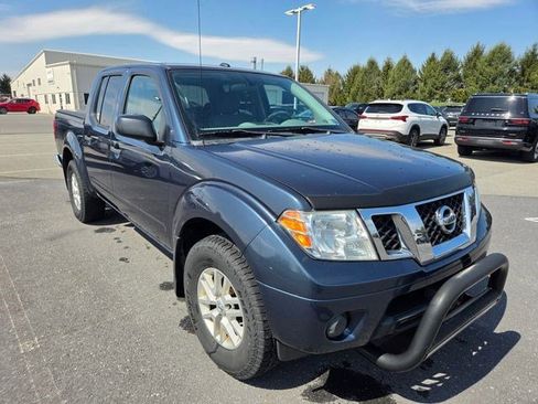 Used 2017 Nissan Frontier SV image 16