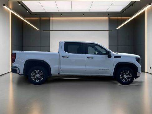 Used 2024 GMC Sierra 1500 Pro w/ Pro Value Package AWD/4WD image 7