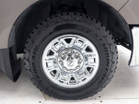 Used 2017 Nissan NV 3500 SL RWD image 30