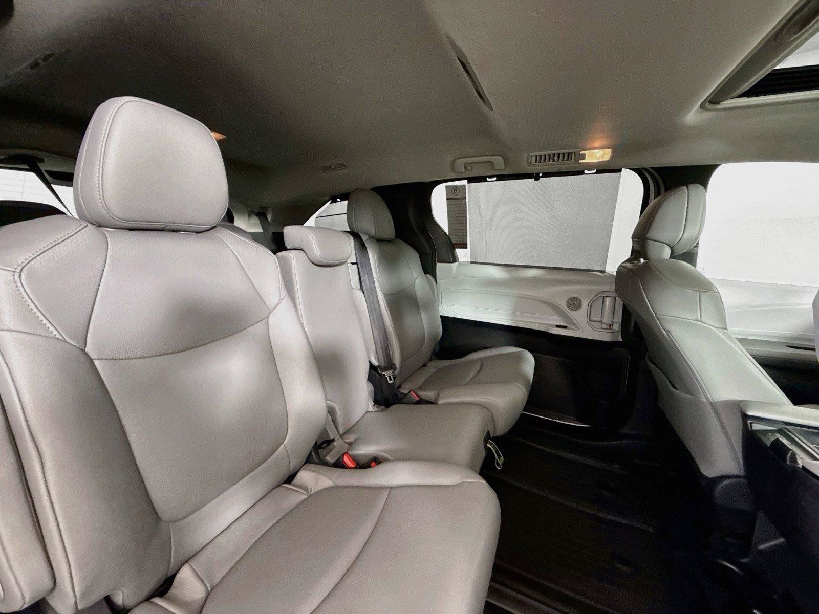 Certified 2026 Toyota Sienna XLE FWD image 41